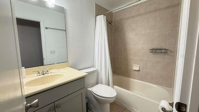 5073 KINGSCREST LANE, Oviedo, FL 32765