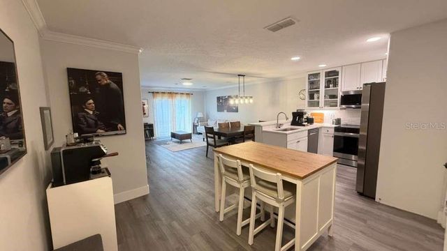 5073 KINGSCREST LANE, Oviedo, FL 32765