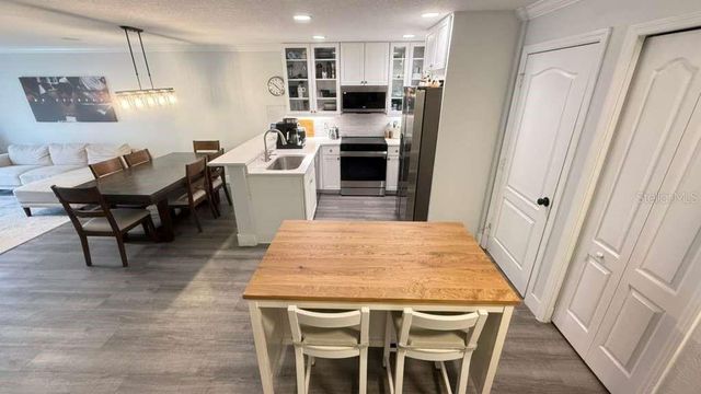 5073 KINGSCREST LANE, Oviedo, FL 32765