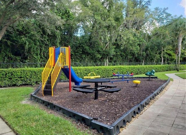 5073 KINGSCREST LANE, Oviedo, FL 32765