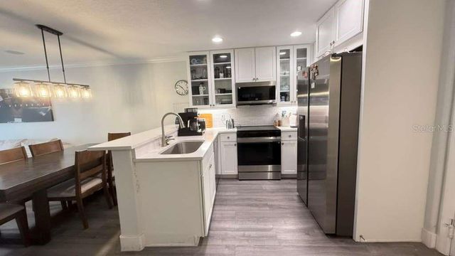 5073 KINGSCREST LANE, Oviedo, FL 32765