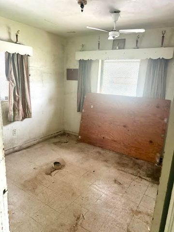 120 NE 12TH Avenue, Boynton Beach, FL 33435