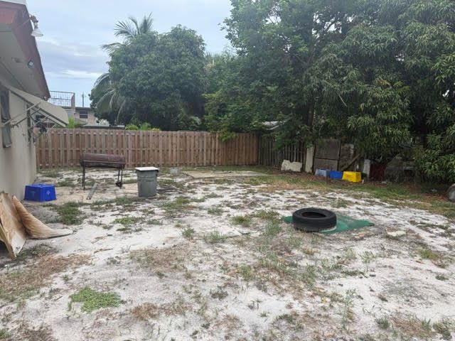 120 NE 12TH Avenue, Boynton Beach, FL 33435