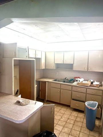 120 NE 12TH Avenue, Boynton Beach, FL 33435