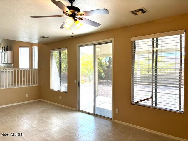 6824 S 33RD Avenue, Phoenix, AZ 85041