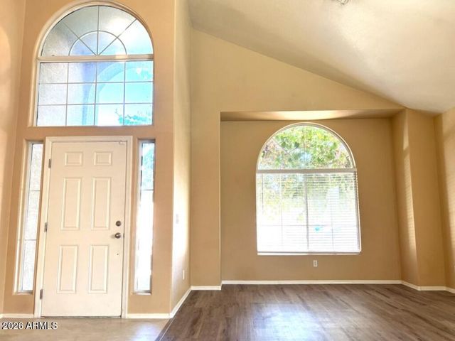 6824 S 33RD Avenue, Phoenix, AZ 85041