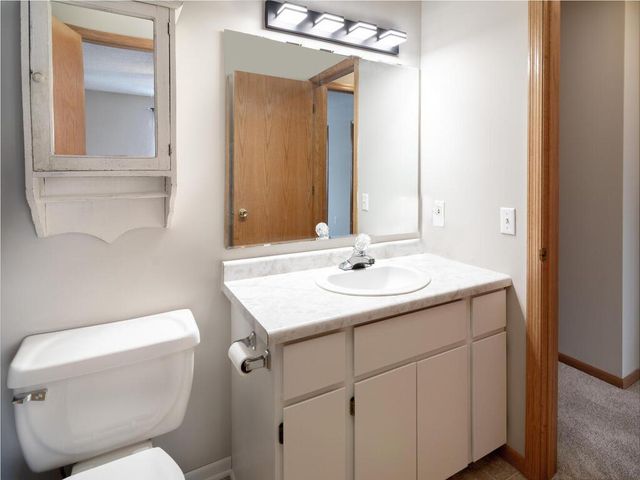 543 Roundhouse Street, Shakopee, MN 55379