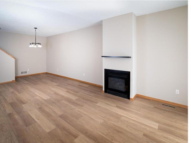 543 Roundhouse Street, Shakopee, MN 55379