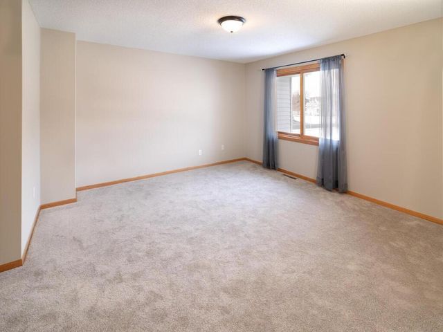 543 Roundhouse Street, Shakopee, MN 55379