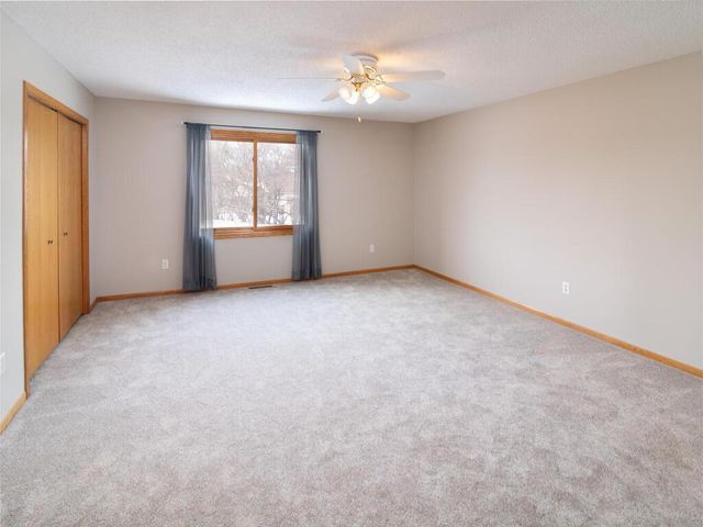 543 Roundhouse Street, Shakopee, MN 55379