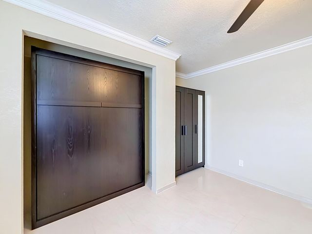 851 E Plantation Circle, Plantation, FL 33324