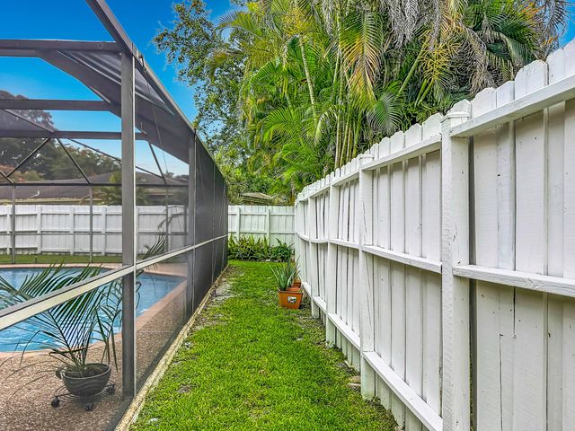 851 E Plantation Circle, Plantation, FL 33324