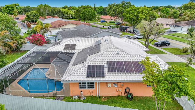 851 E Plantation Circle, Plantation, FL 33324