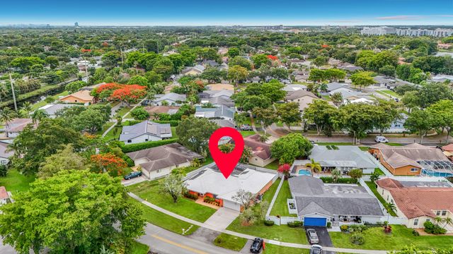851 E Plantation Circle, Plantation, FL 33324