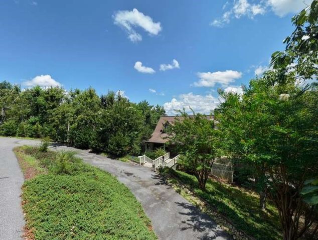 100 Sourwood Lane, Hayesville, NC 28904