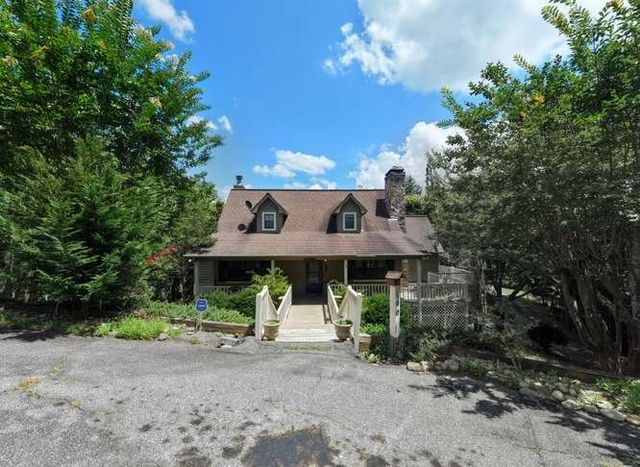 100 Sourwood Lane, Hayesville, NC 28904