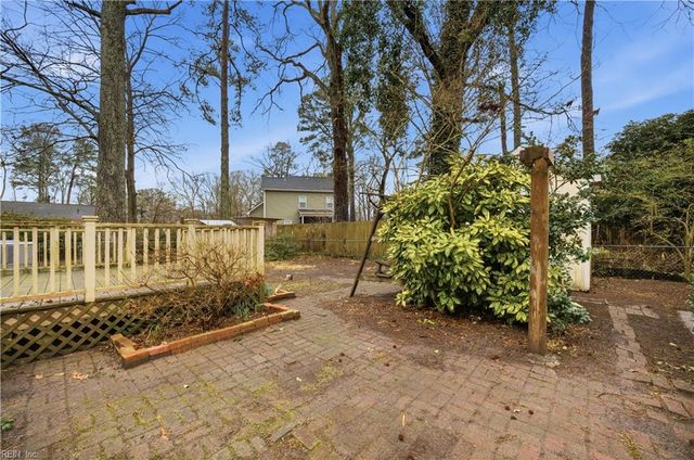 205 Fresno DR, Chesapeake, VA 23322