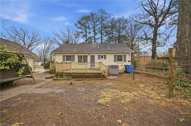 205 Fresno DR, Chesapeake, VA 23322