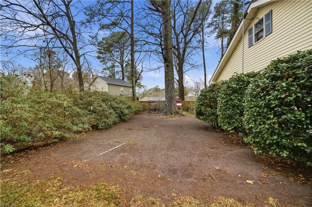 205 Fresno DR, Chesapeake, VA 23322