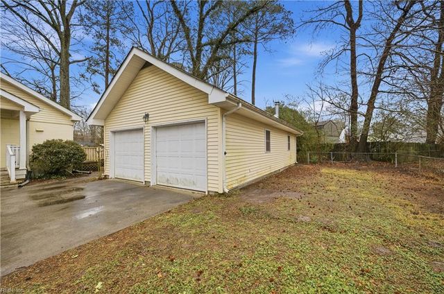 205 Fresno DR, Chesapeake, VA 23322