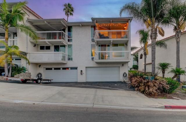 2323 Caringa Way 16, Carlsbad, CA 92009