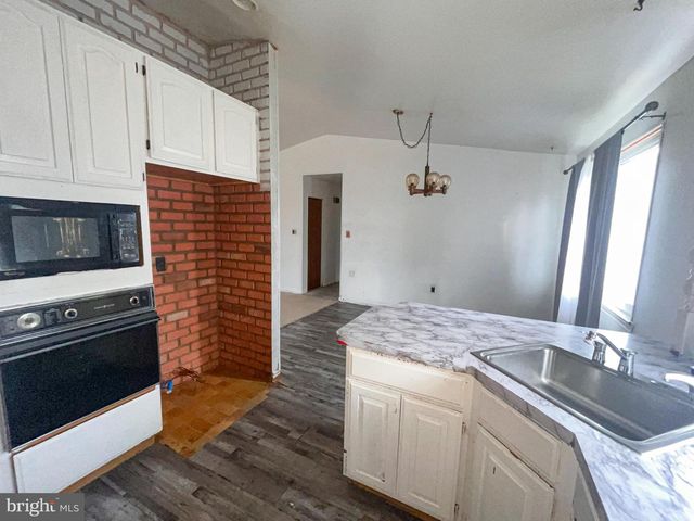 16 COURTLAND CIR, Bear, DE 19701