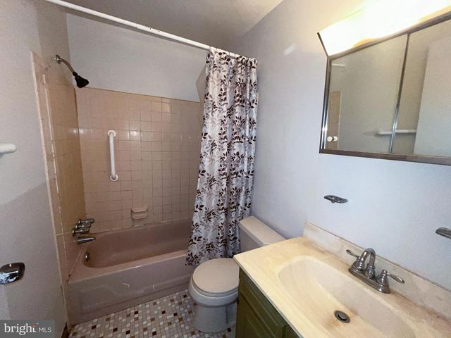 16 COURTLAND CIR, Bear, DE 19701