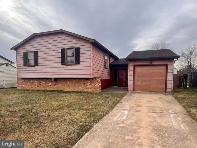 16 COURTLAND CIR, Bear, DE 19701