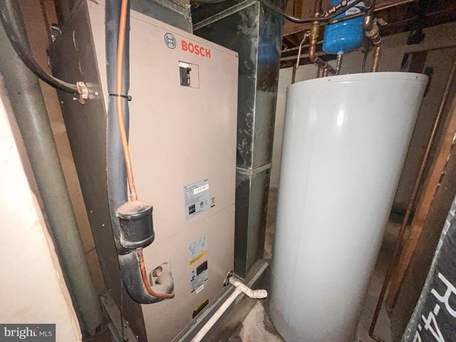 16 COURTLAND CIR, Bear, DE 19701