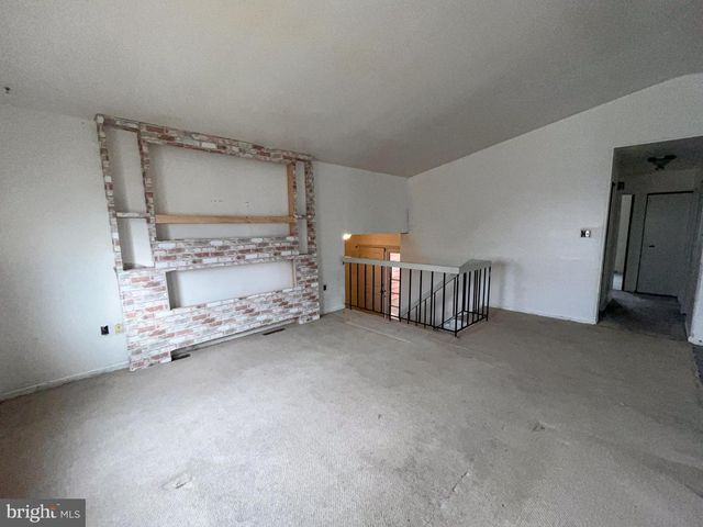 16 COURTLAND CIR, Bear, DE 19701