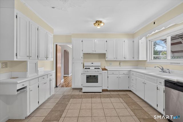 39 Lincoln Street, West Haven, CT 06516