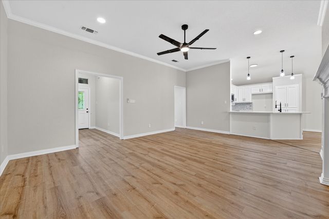 127 Port O Call Court, Runaway Bay, TX 76426