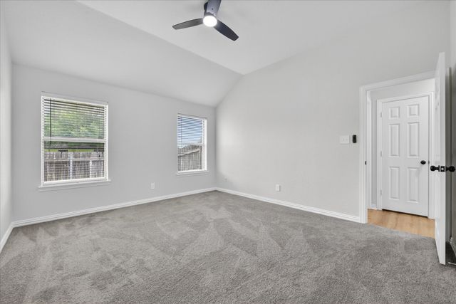 127 Port O Call Court, Runaway Bay, TX 76426