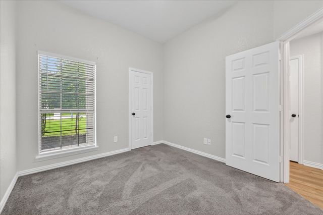 127 Port O Call Court, Runaway Bay, TX 76426