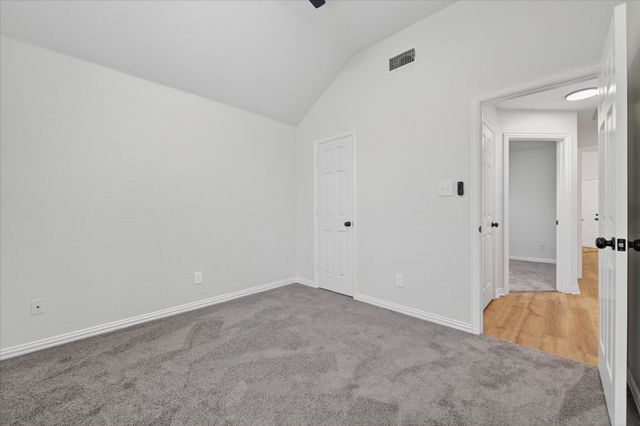 127 Port O Call Court, Runaway Bay, TX 76426