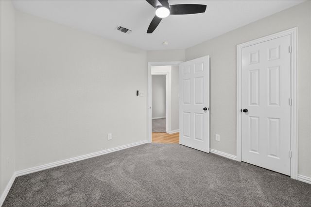 127 Port O Call Court, Runaway Bay, TX 76426