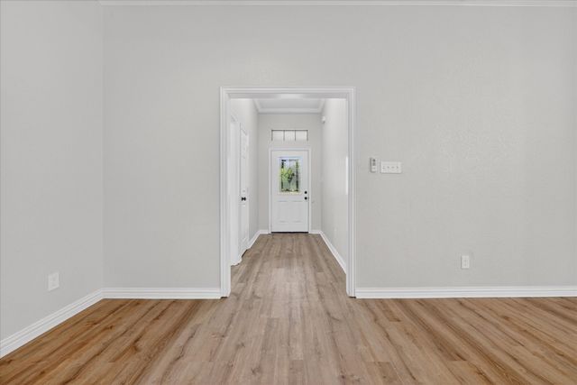 127 Port O Call Court, Runaway Bay, TX 76426