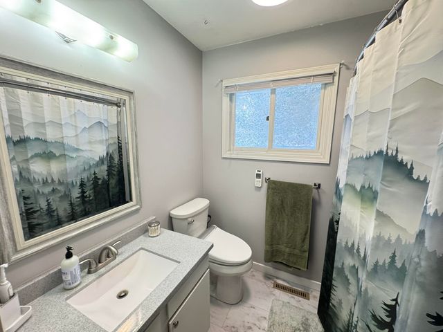 1634 Rasho, East Bay Twp, MI 49686