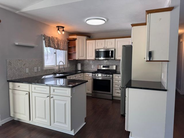 1634 Rasho, East Bay Twp, MI 49686