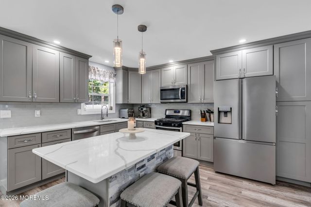35 Sunnydale Drive, Bayville, NJ 08721