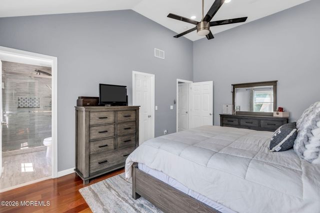 35 Sunnydale Drive, Bayville, NJ 08721