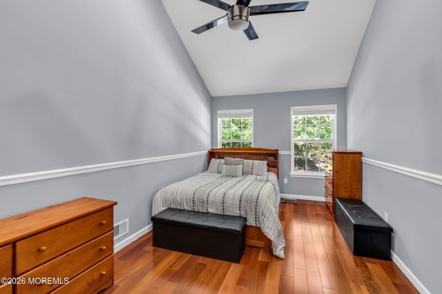 35 Sunnydale Drive, Bayville, NJ 08721