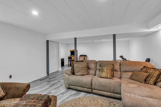 35 Sunnydale Drive, Bayville, NJ 08721