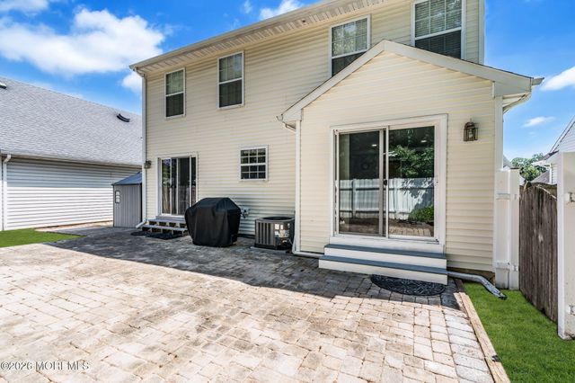 35 Sunnydale Drive, Bayville, NJ 08721