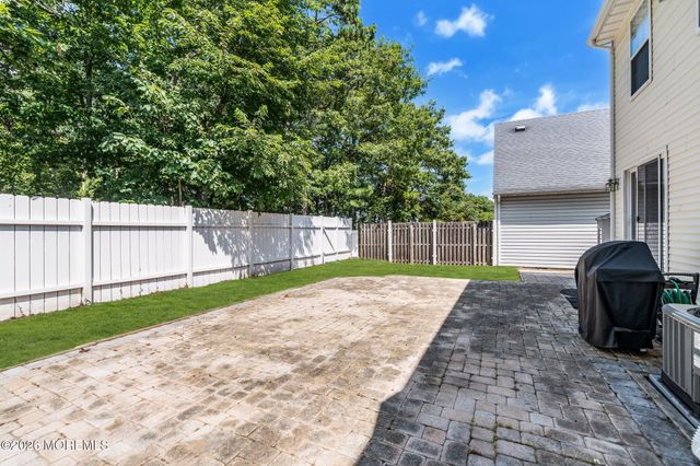 35 Sunnydale Drive, Bayville, NJ 08721