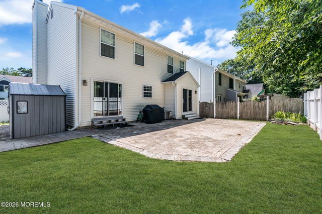 35 Sunnydale Drive, Bayville, NJ 08721