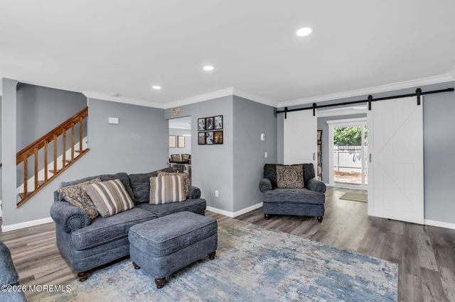 35 Sunnydale Drive, Bayville, NJ 08721