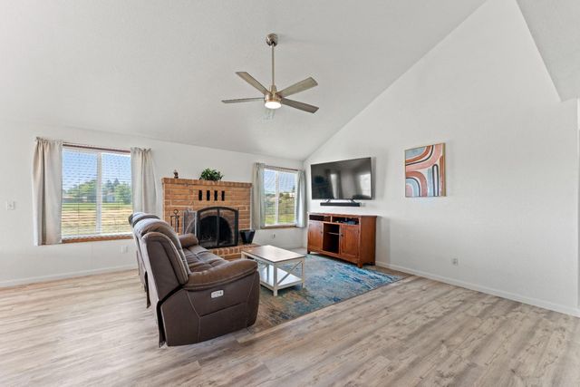 3218 Las Quintas Way, Marysville, CA 95901