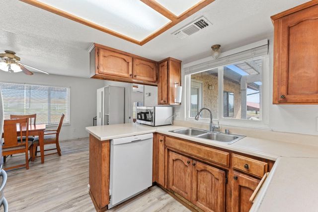 3218 Las Quintas Way, Marysville, CA 95901