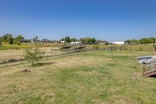 3218 Las Quintas Way, Marysville, CA 95901